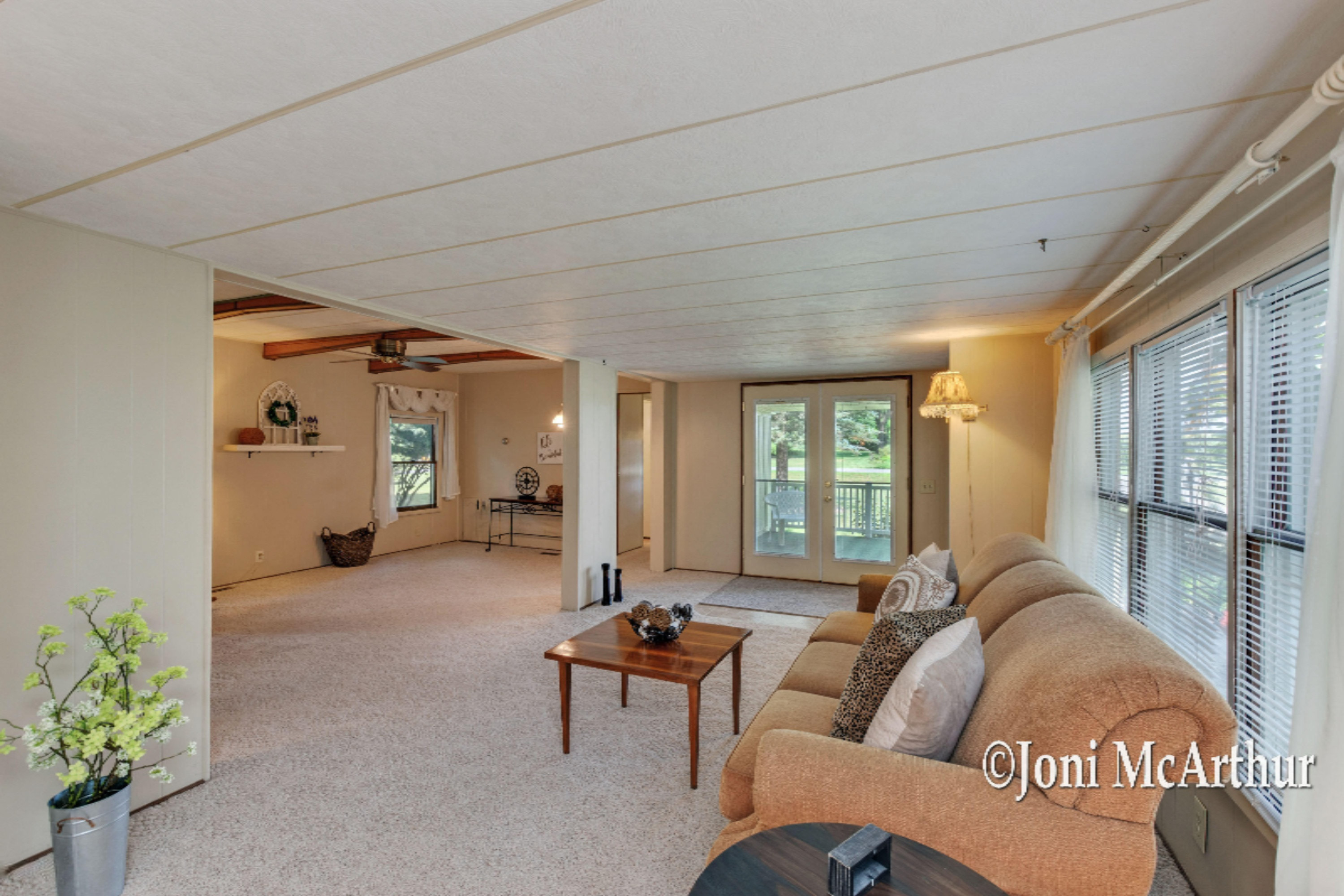 10319 Fisk Road Belding, MI 48809 - Photo 7 of 35 07 Living Room
