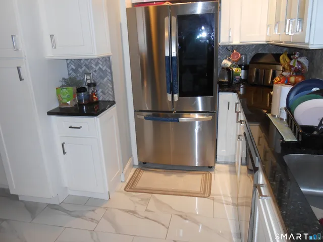 $798,000 | 95 Savoy Street, Bridgeport, CT 06606