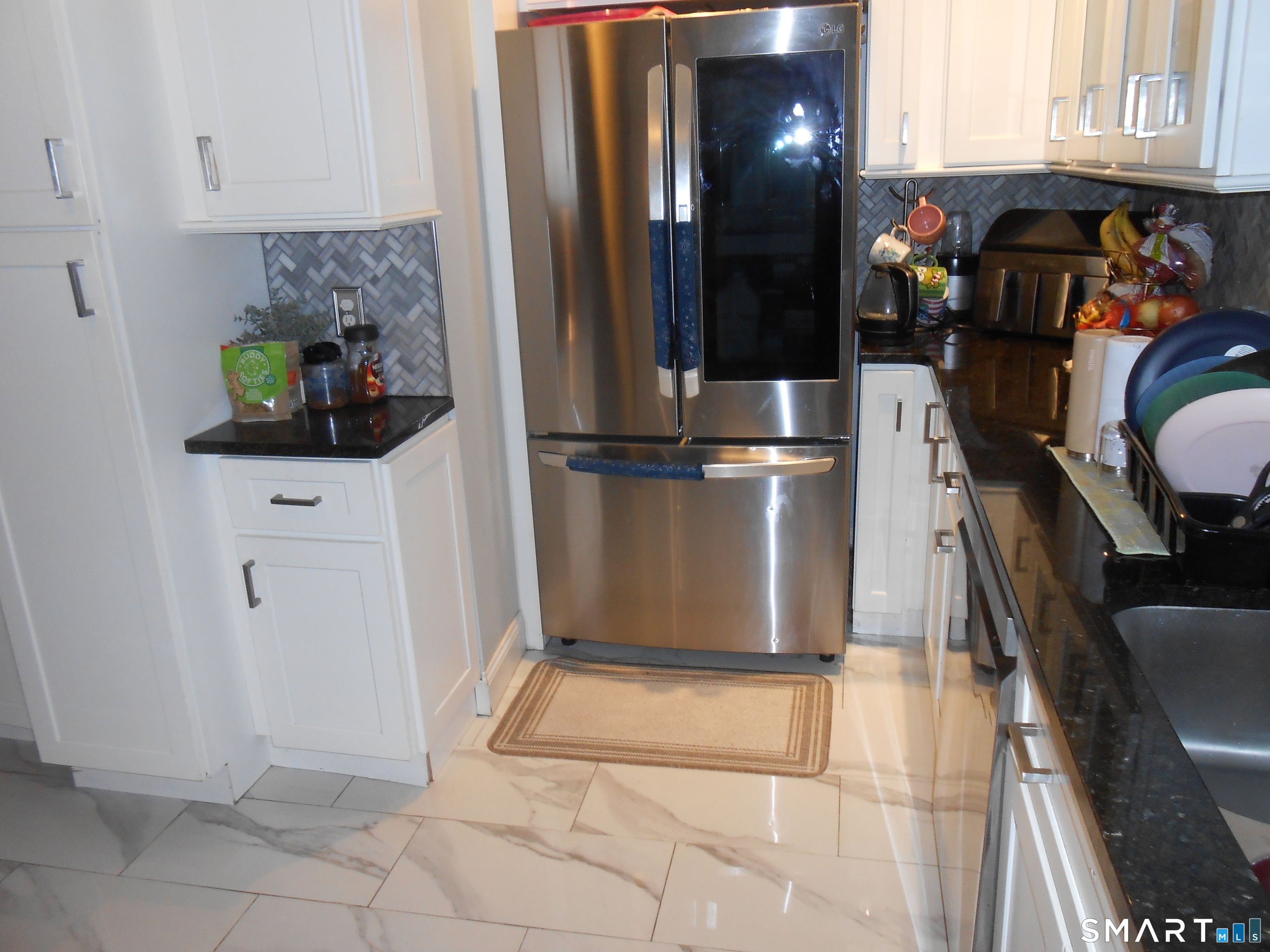 95 Savoy Street Bridgeport, CT 06606 - Photo 20 of 34