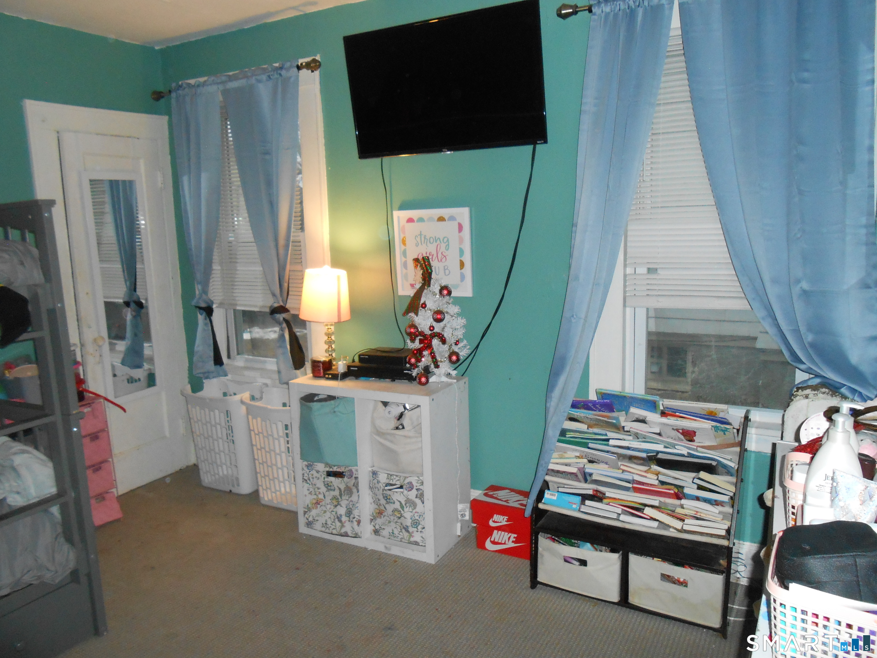 95 Savoy Street Bridgeport, CT 06606 - Photo 27 of 34