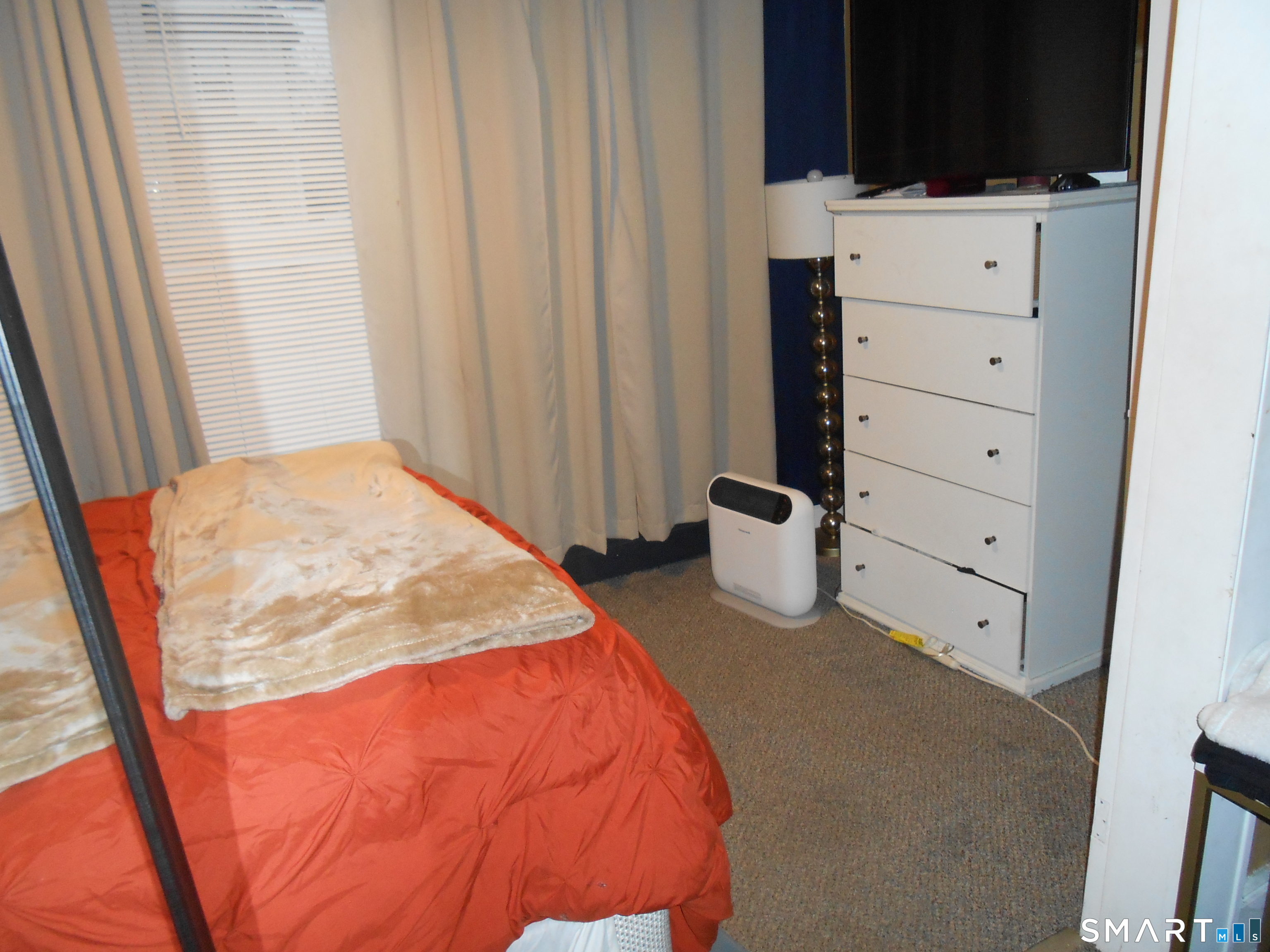 95 Savoy Street Bridgeport, CT 06606 - Photo 30 of 34