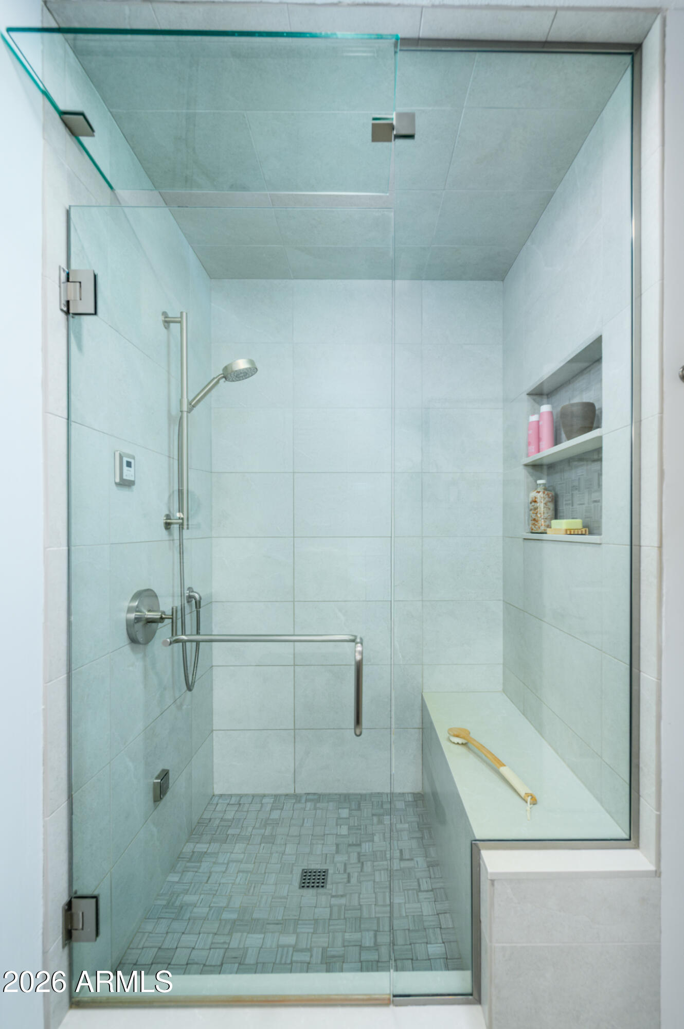 190 Creek Rock Road Sedona, AZ 86351 - Photo 20 of 41 a bathroom with a shower