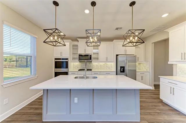 $3,300 | 13827 Green Hammock Place, Bradenton, FL 34211