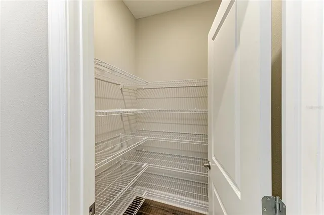 $3,300 | 13827 Green Hammock Place, Bradenton, FL 34211