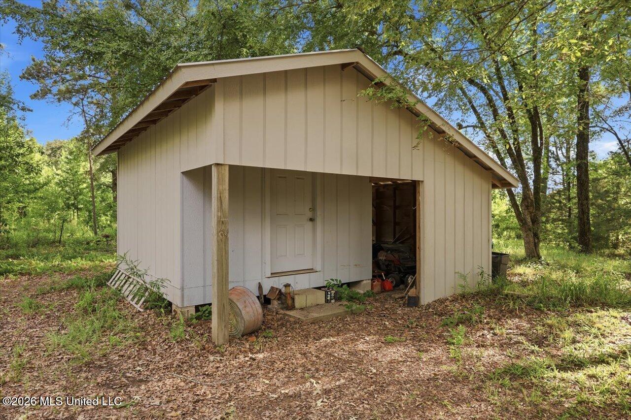 1031 Thigpen Road Raymond, MS 39154 - Photo 27 of 56 26-1031 Thigpen Rd _ Hometoursms.com