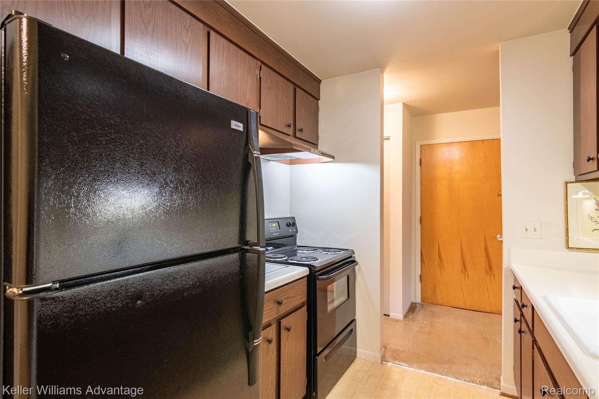 9.Kitchen