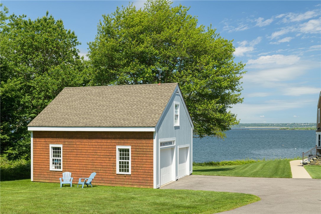 376 East Shore Road Jamestown, RI 02835 - Photo 33 of 37