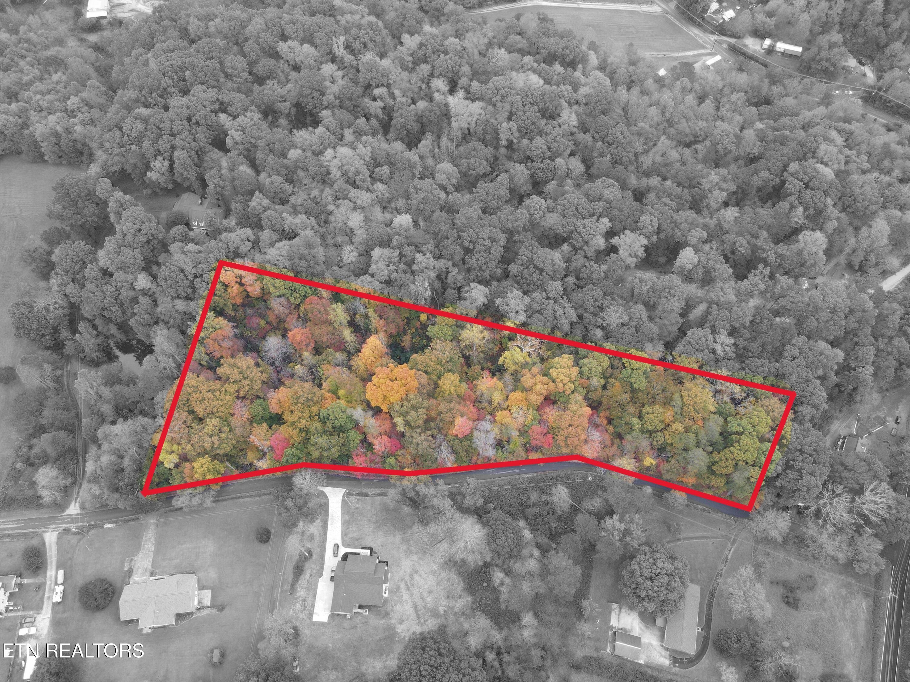 114 Pleasant View Loop Clinton, TN 37716 - Photo 4 of 26 Area 3 pop