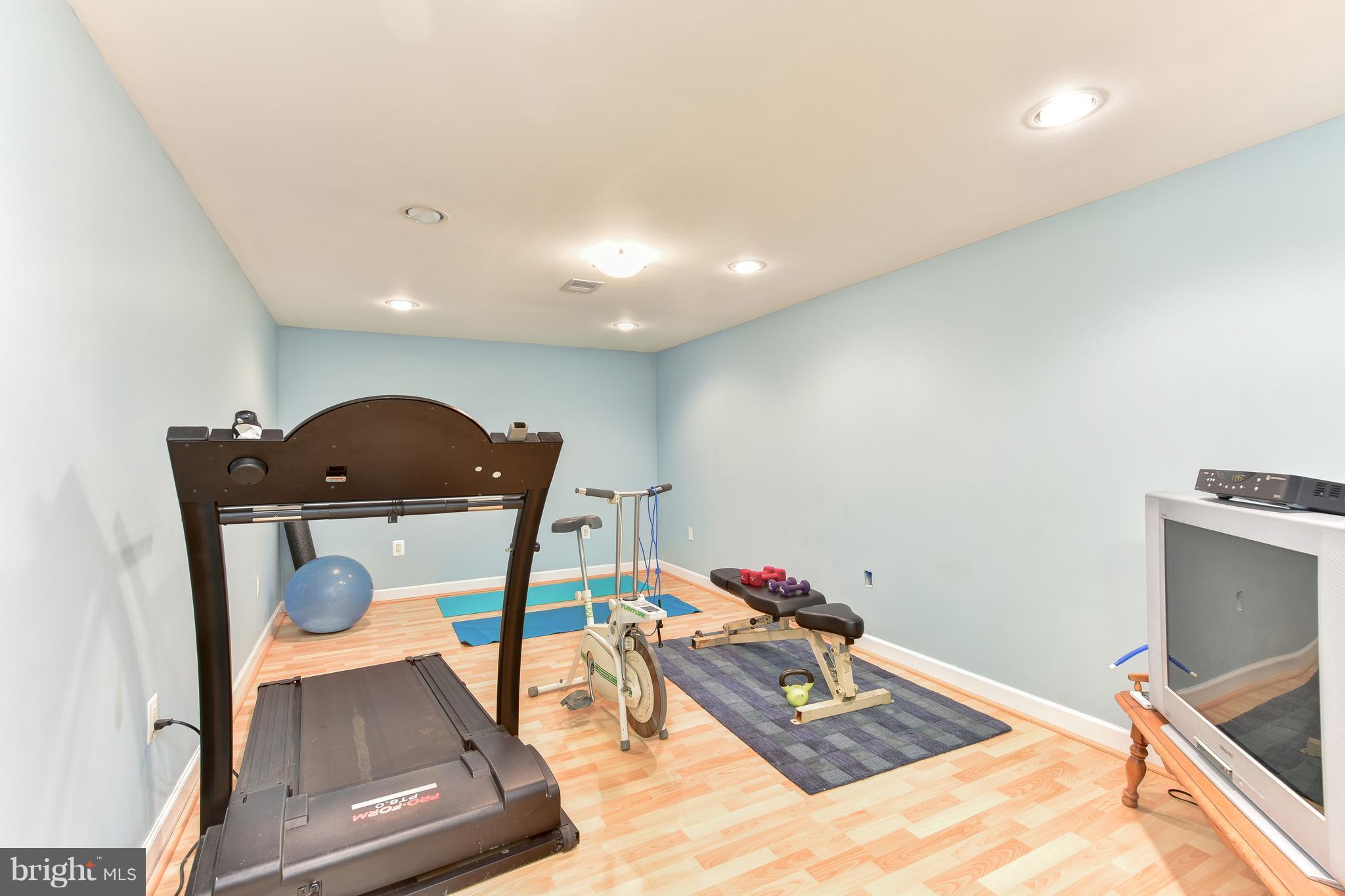 8705 Gateshead Road Alexandria, VA 22309 - Photo 23 of 30 Fitness/exercise room