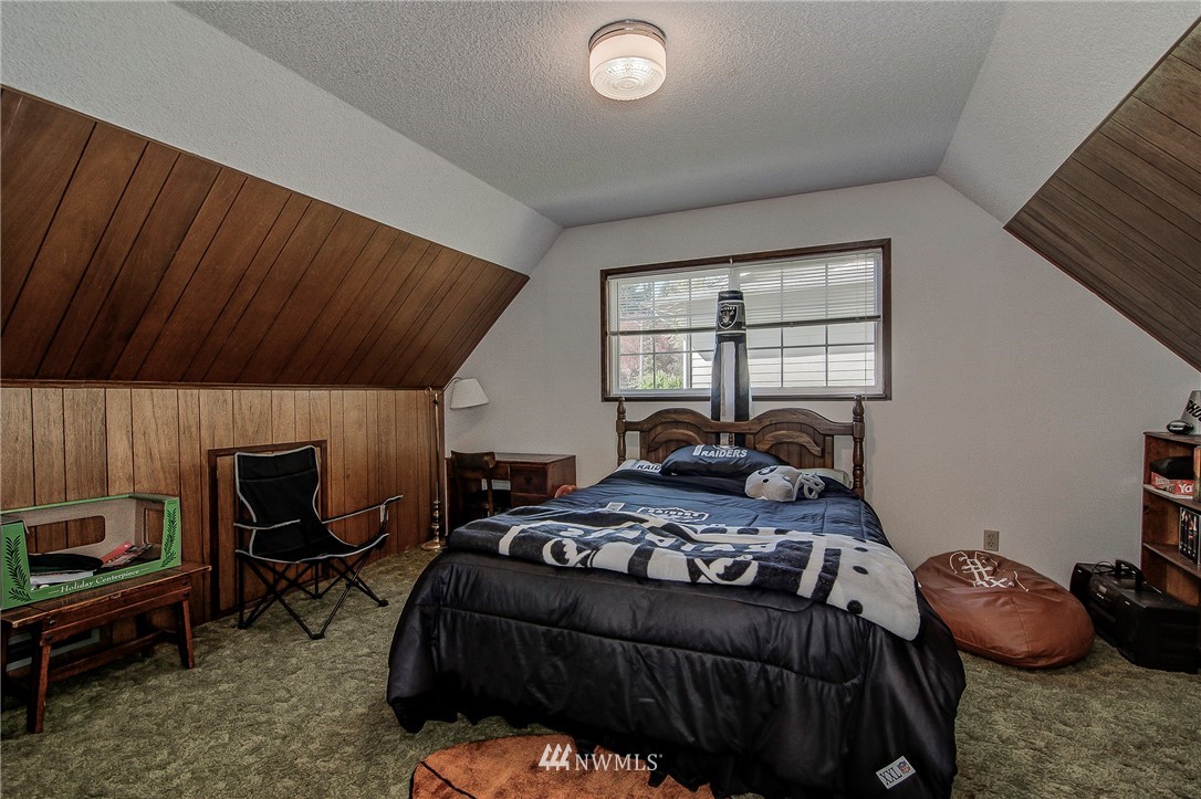 14008 147th Place Southeast Renton, WA 98059 - Photo 16 of 24