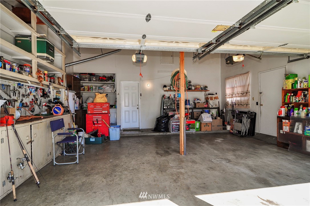 14008 147th Place Southeast Renton, WA 98059 - Photo 18 of 24