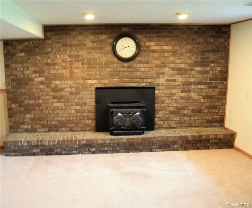 6494 East River Road Flushing, MI 48433 - Photo 15 of 24 IMG_5628 (2).JPG