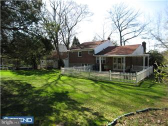 1581 Shoemaker Road Abington, PA 19001 - Photo 9 of 10 Exterior Back
