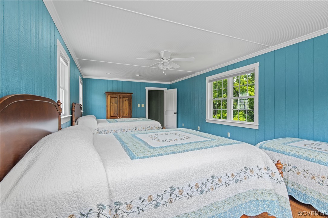 858 Chapel Road New Canton, VA 23123 - Photo 40 of 48 a bedroom with a bed and a large window