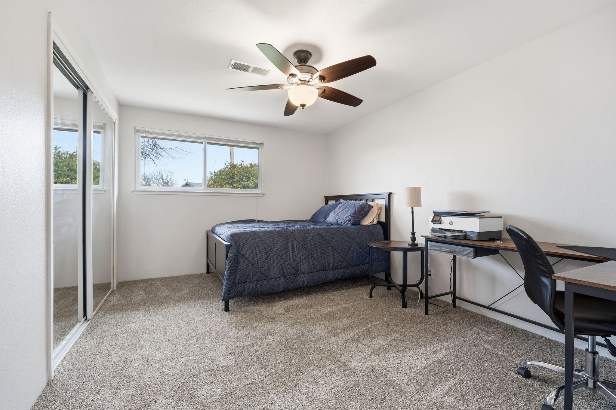 2415 Marion Court Redding, CA 96001 - Photo 13 of 22 15-web-or-mls-IMG-15