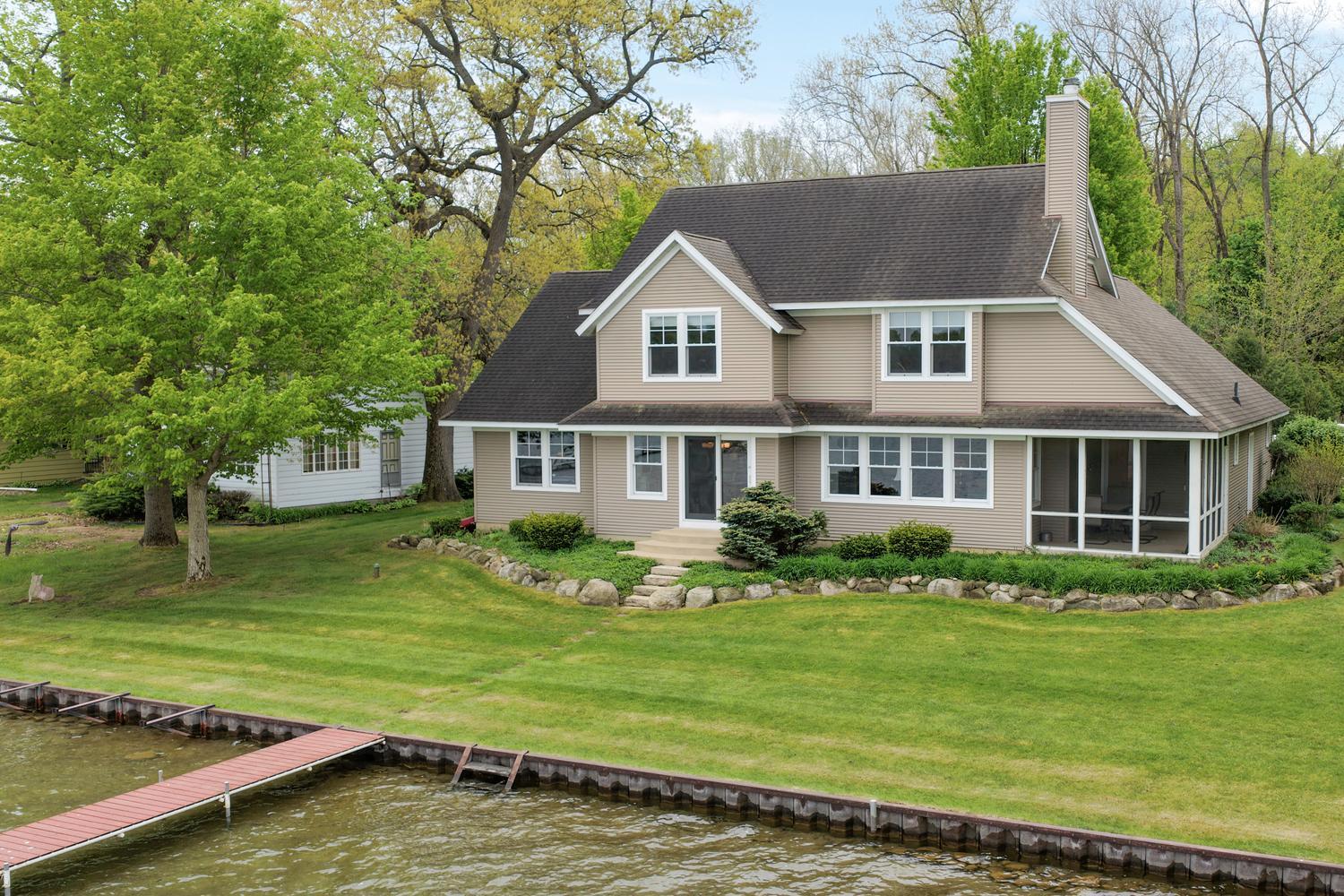 11094 Harbor Drive Three Rivers, MI 49093 - Photo 4 of 40 11094 Harbor Dr Three Rivers-large-004-0