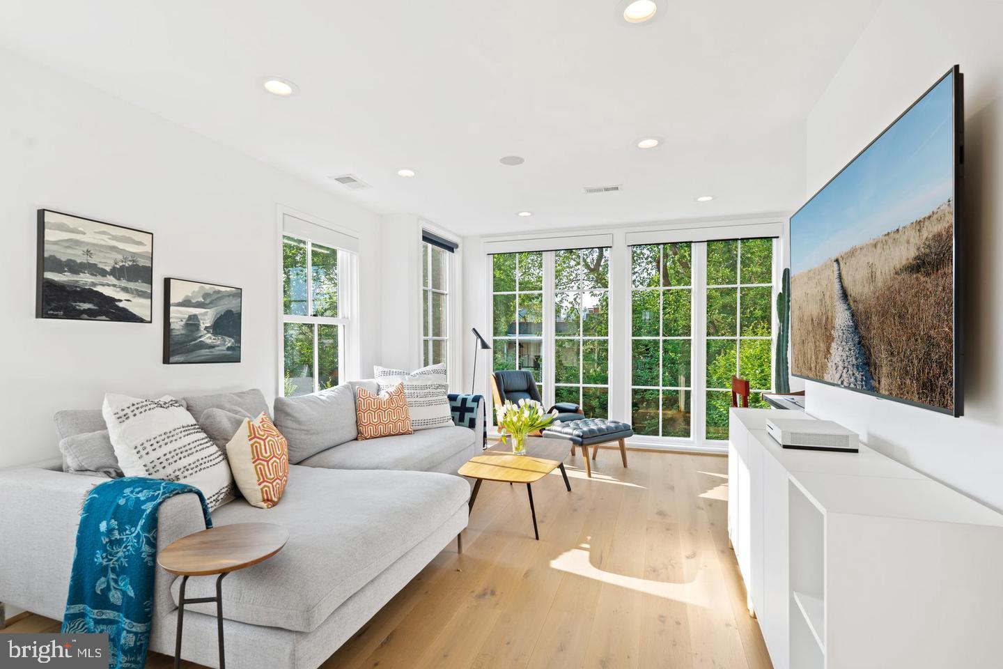 3417 R Street Northwest Washington, DC 20007 - Photo 13 of 29 Bedroom 2/office/library