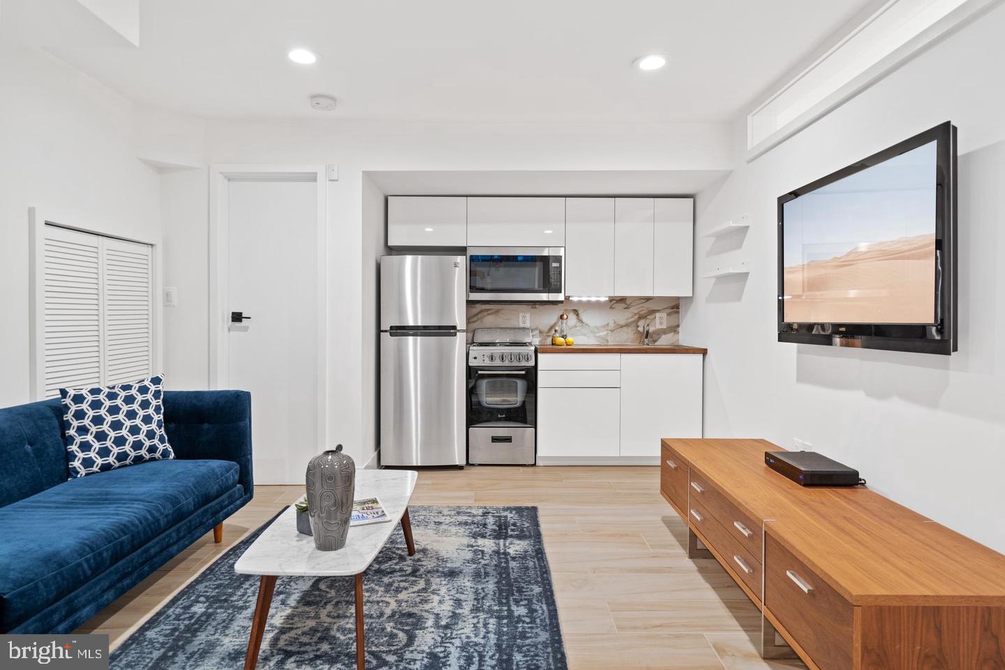 3417 R Street Northwest Washington, DC 20007 - Photo 25 of 29