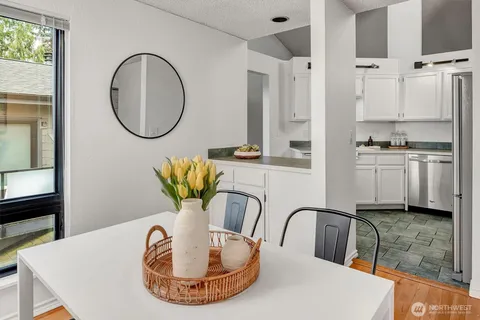 $455,000 | 1809 North 107th Street, Unit 301, Seattle, WA 98133