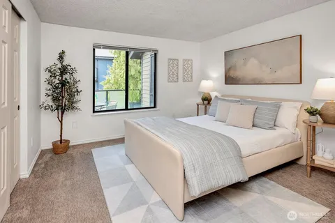 $455,000 | 1809 North 107th Street, Unit 301, Seattle, WA 98133