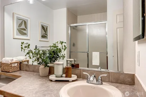 $455,000 | 1809 North 107th Street, Unit 301, Seattle, WA 98133