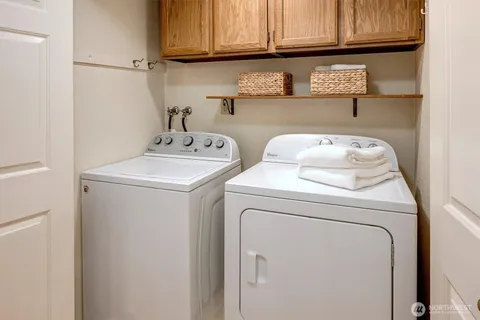 $455,000 | 1809 North 107th Street, Unit 301, Seattle, WA 98133