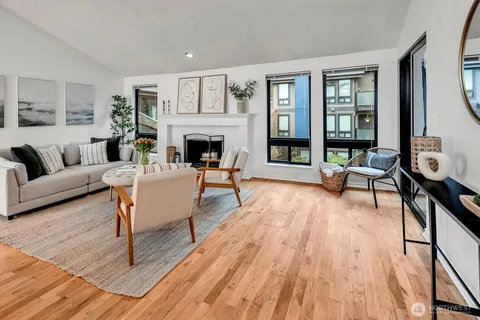 $455,000 | 1809 North 107th Street, Unit 301, Seattle, WA 98133
