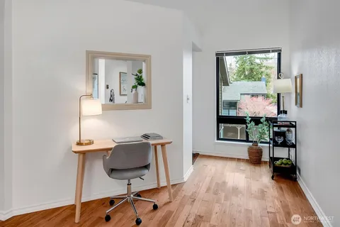 $455,000 | 1809 North 107th Street, Unit 301, Seattle, WA 98133