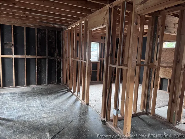 a view of livingroom with furniture