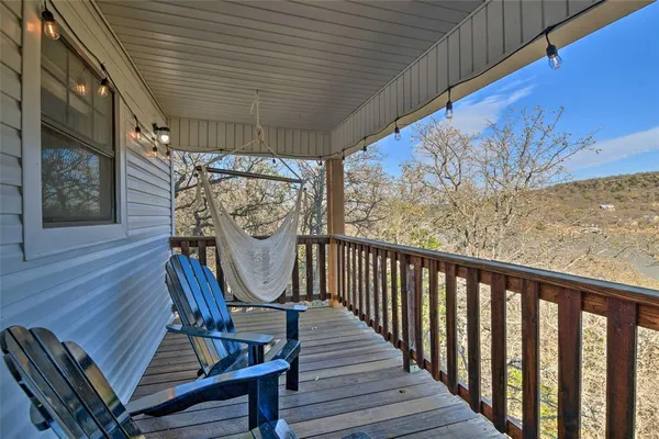 $539,000 | 2444 South Lakeview Drive, Gordon, TX 76453