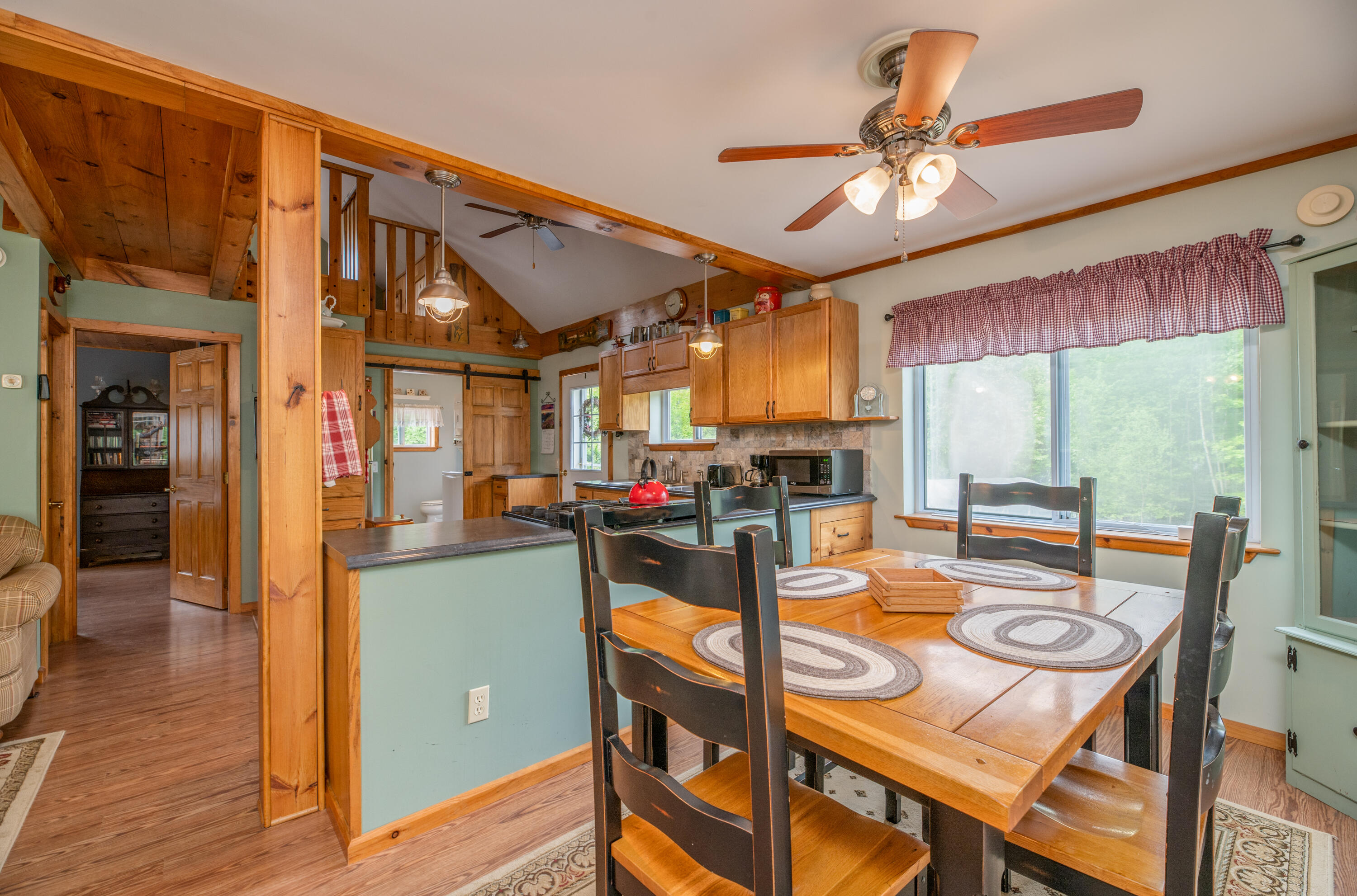 115 Weatherbee Pt Road Lincoln, ME 04457 - Photo 11 of 31 Interior9