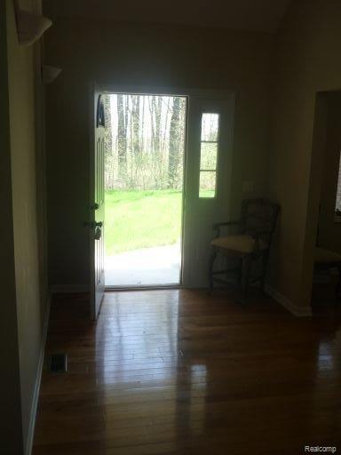 22341 Armada Center Road Armada, MI 48005 - Photo 6 of 22 Entry