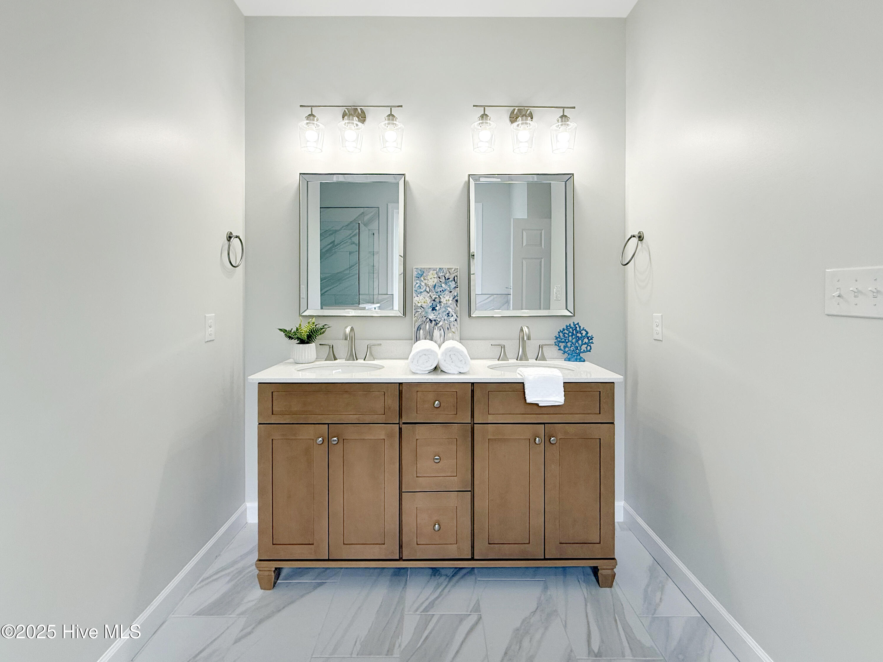 1102 Soundside Road Edenton, NC 27932 - Photo 13 of 32 Primary bathroom