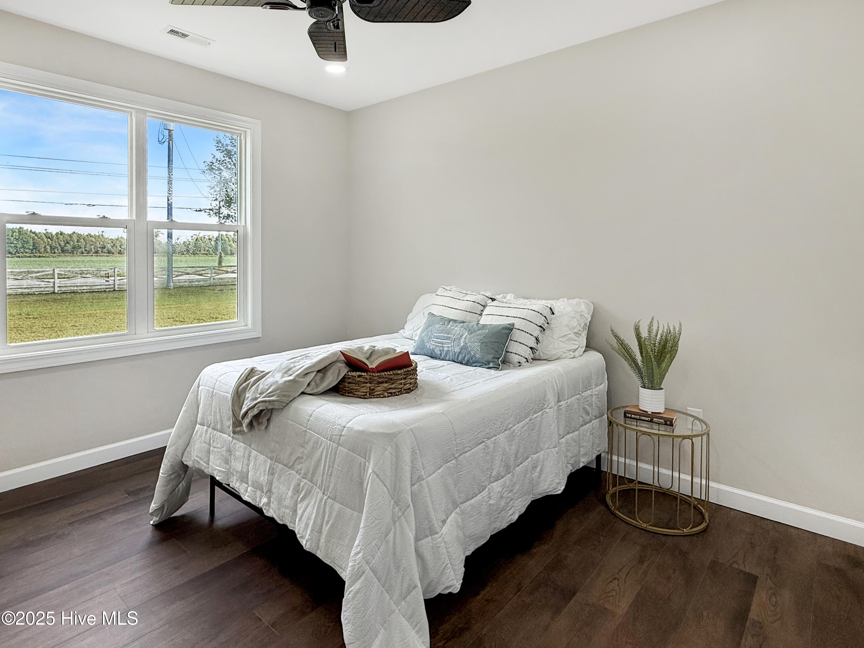1102 Soundside Road Edenton, NC 27932 - Photo 16 of 32 Bedroom