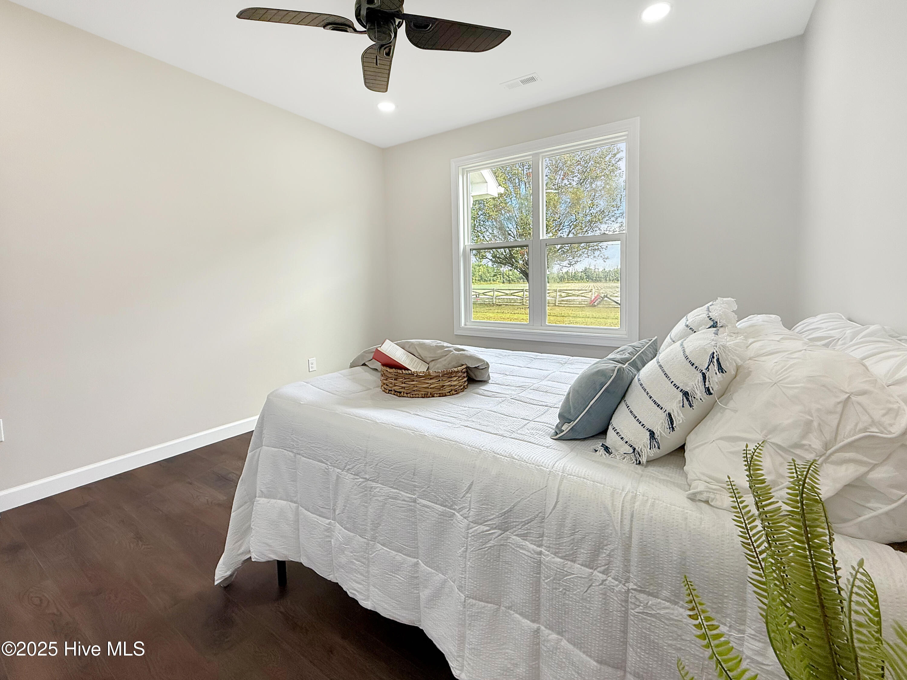 1102 Soundside Road Edenton, NC 27932 - Photo 18 of 32 Bedroom