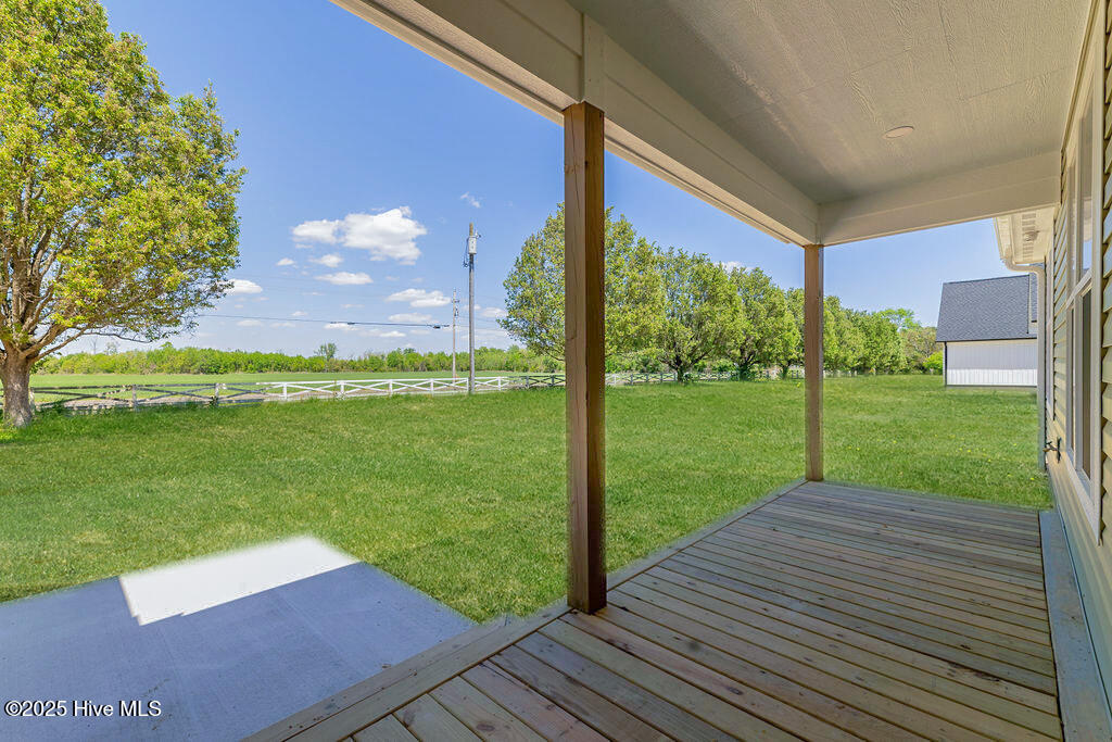 1102 Soundside Road Edenton, NC 27932 - Photo 23 of 32 Large covered front porch