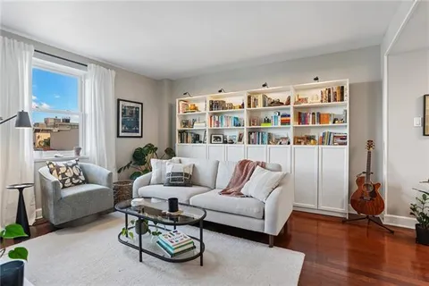 $229,000 | 1205 St Charles Avenue, Unit 403, New Orleans, LA 70130