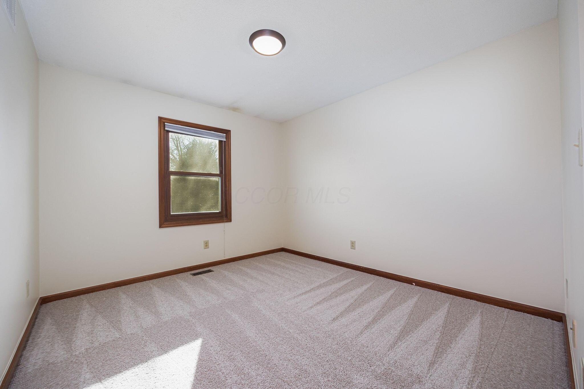 13521 Palmer Road Southwest Etna, OH 43068 - Photo 40 of 50 Bedroom 3