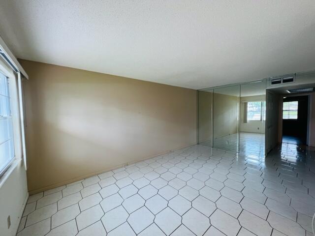 1006 Rexford Drive Boca Raton, FL 33434 - Photo 3 of 15 Living room