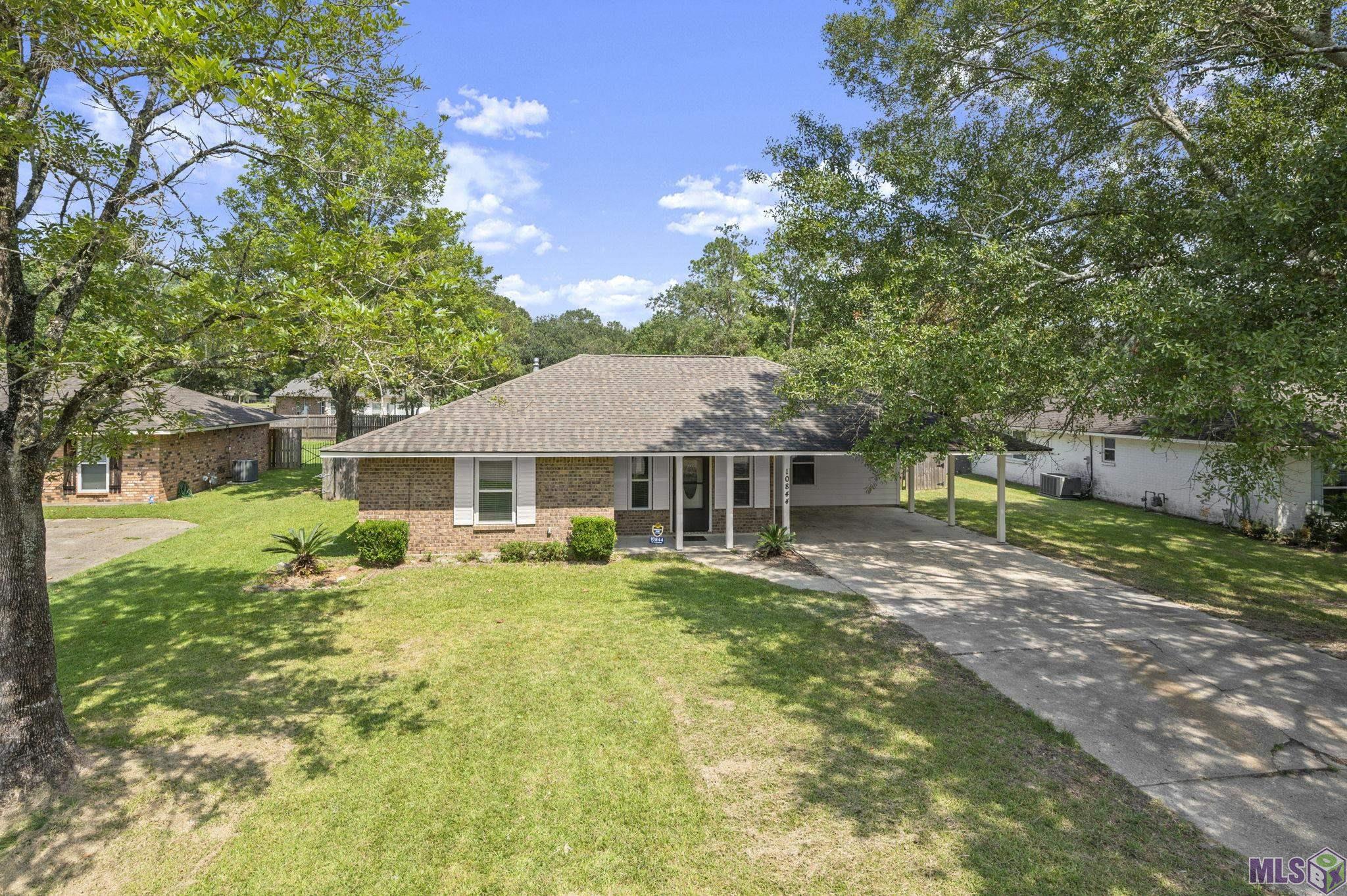 10844 Carmel Drive Baton Rouge, LA 70818 - Photo 1 of 22