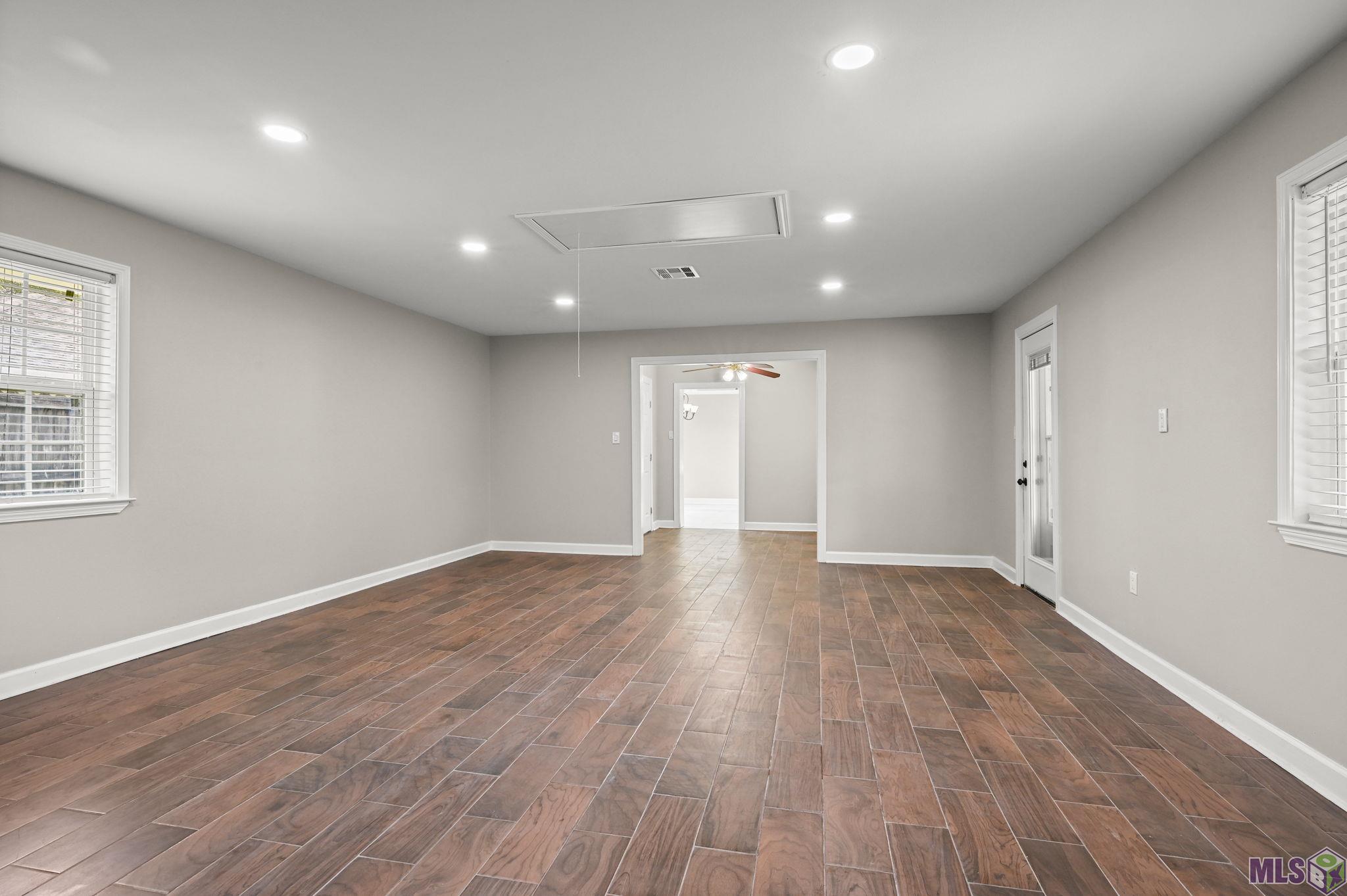 10844 Carmel Drive Baton Rouge, LA 70818 - Photo 2 of 22