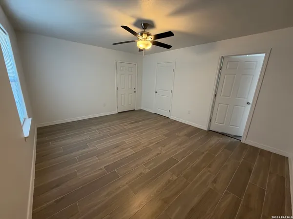 $1,800 | 268 County Road 341, La Vernia, TX 78121