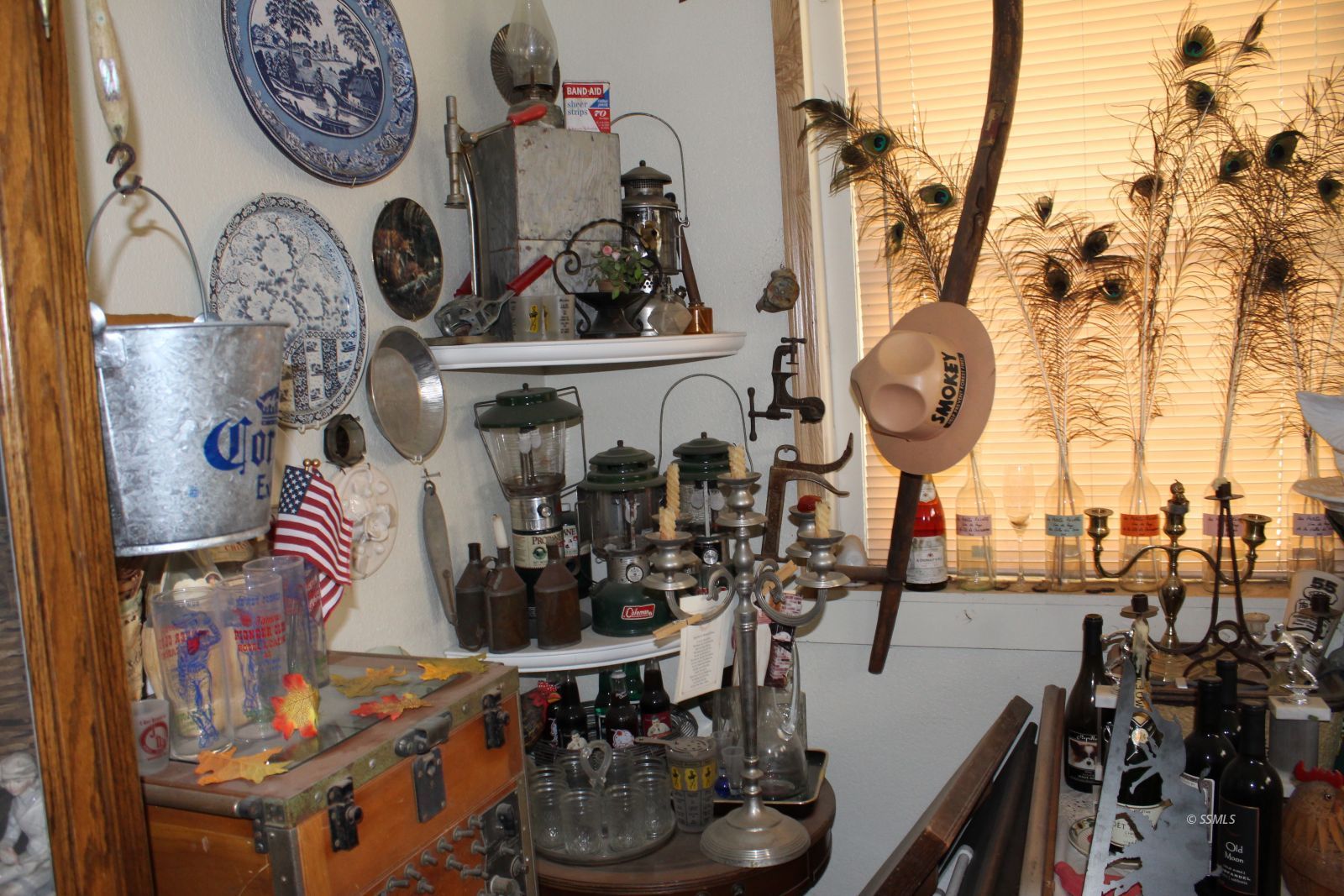26862 Butte Avenue Randsburg, CA 93554 - Photo 7 of 25 a room with lots of bottles of alcohol