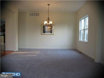 1554 Monroeville Road Monroeville, NJ 08343 - Photo 5 of 12 Dining Room