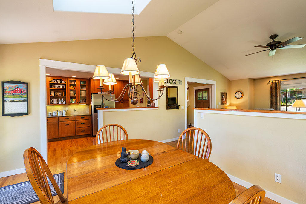 161 Grayland Heights Road Rio Dell, CA 95562 - Photo 12 of 94 13