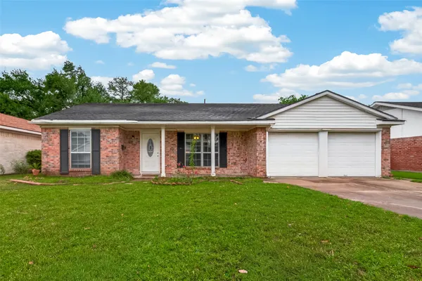 $2,100 | 16219 Rill Lane, Houston, TX 77062