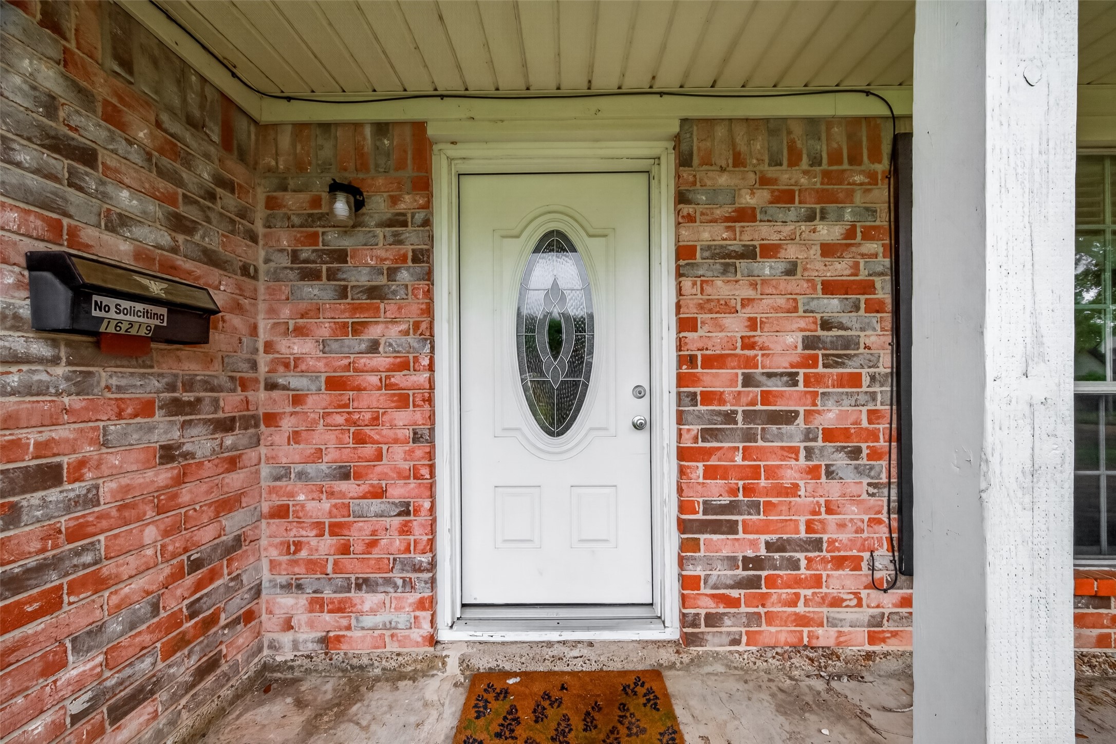 16219 Rill Lane Houston, TX 77062 - Photo 4 of 24 Covered front porch