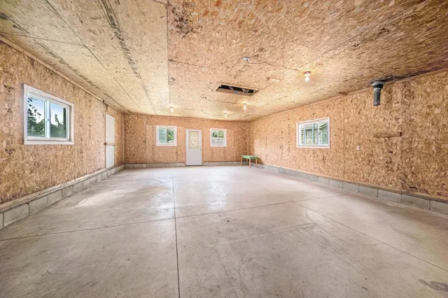 $299,900 | 1945 Cooper Street, Jackson, MI 49202