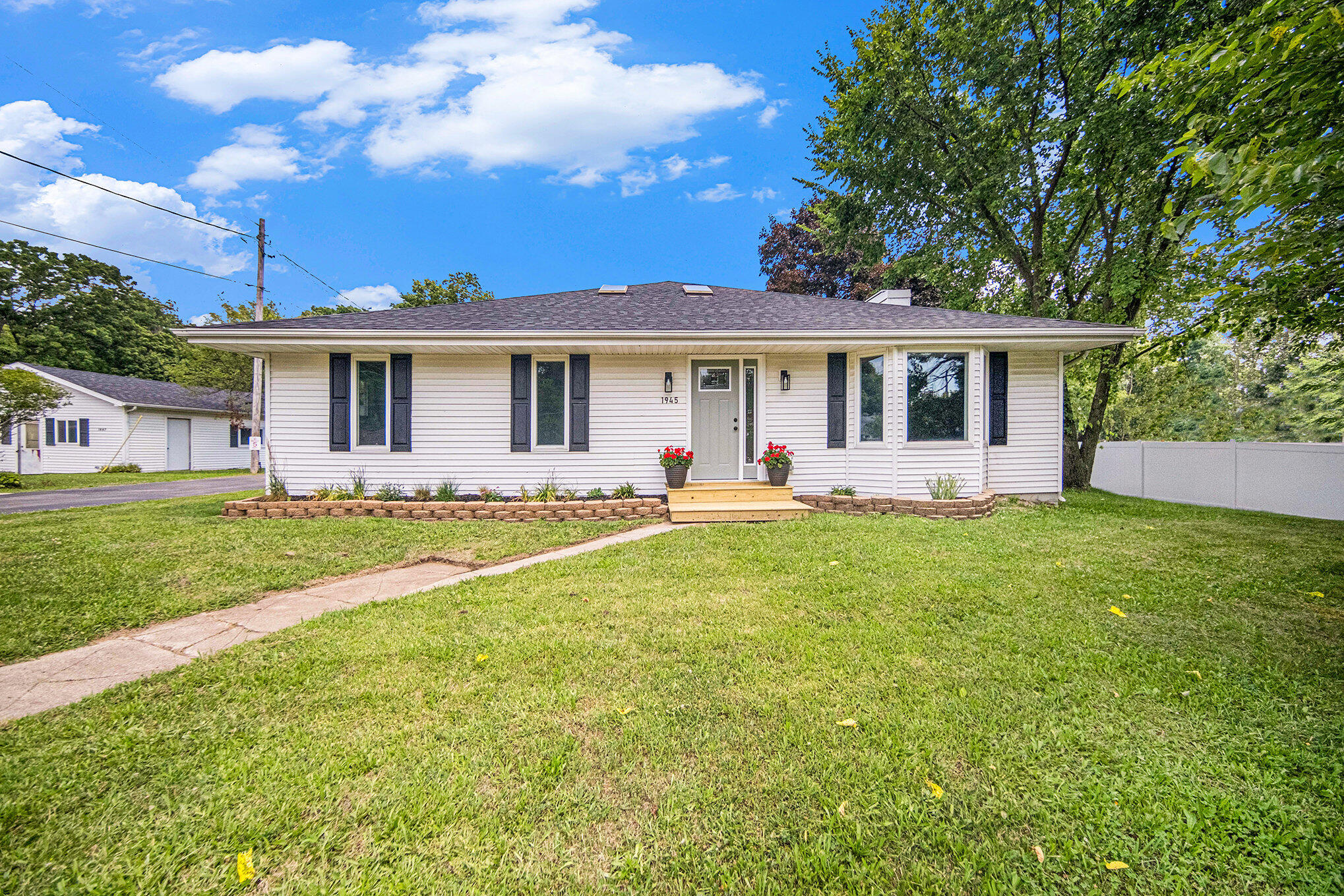 1945 Cooper Street Jackson, MI 49202 - Photo 27 of 29 1945 Cooper St Jackson, MI Home for sale