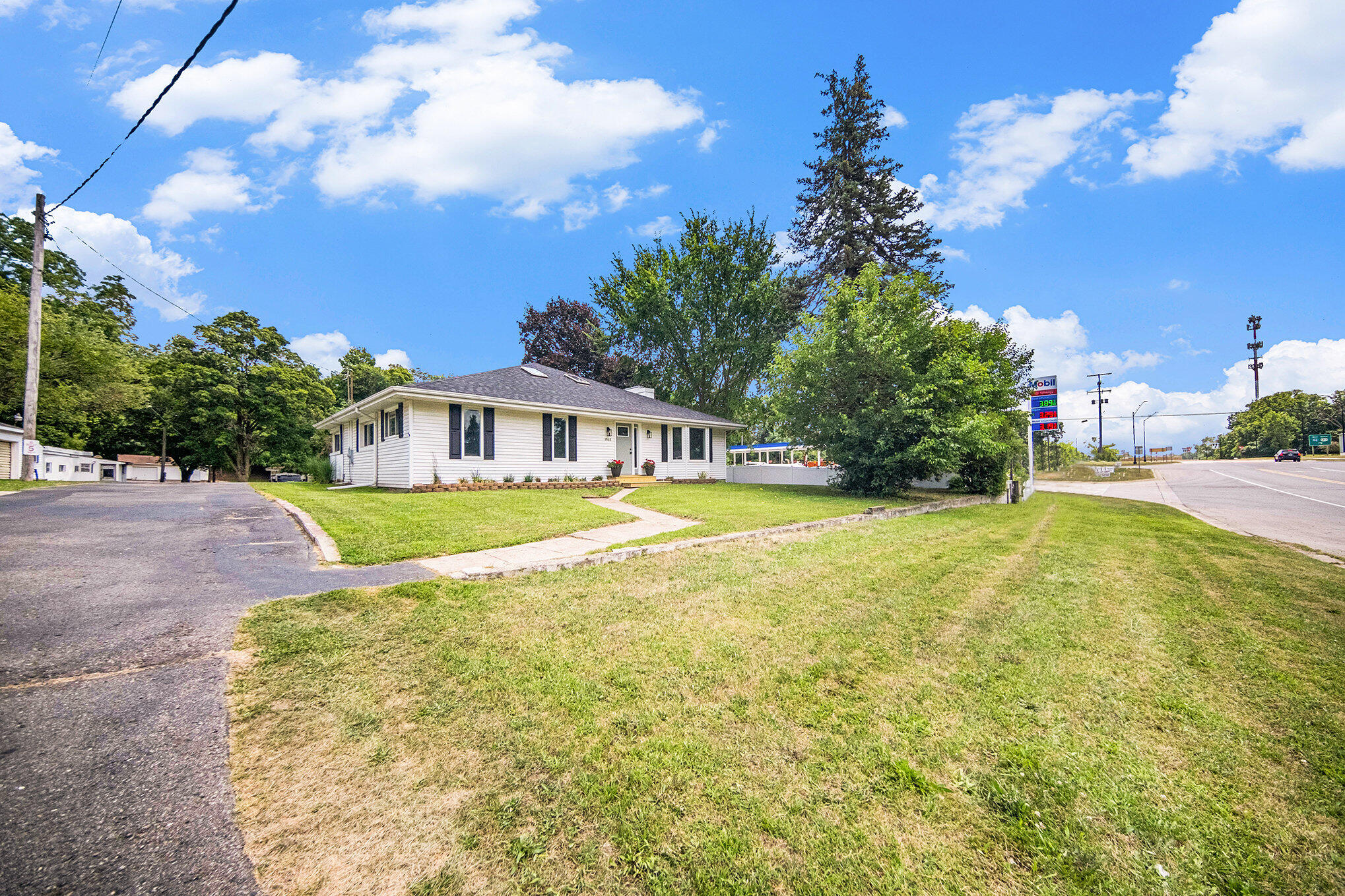 1945 Cooper Street Jackson, MI 49202 - Photo 28 of 29 1945 Cooper St Jackson, MI Home for sale